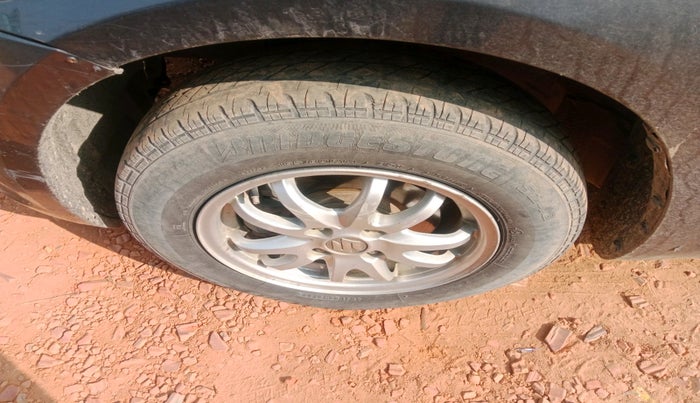 2015 Maruti Swift VDI, Diesel, Manual, 1,40,229 km, tyre