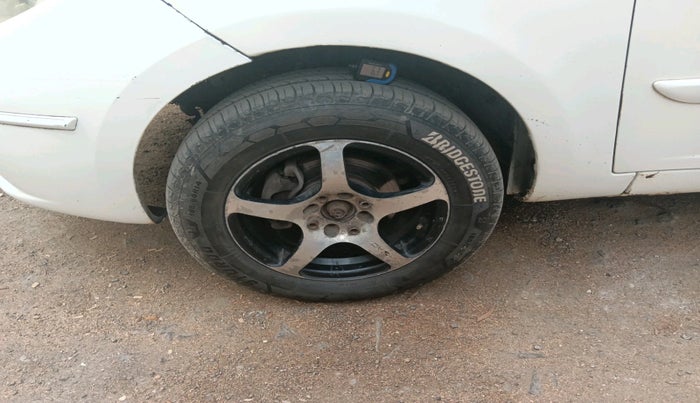 2011 Tata Indica Vista AURA ABS QUADRAJET, Diesel, Manual, 1,52,771 km, tyre