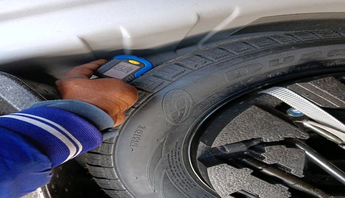 2021 Skoda Rapid 1.0 AMBITION TSI MT, Petrol, Manual, 45,981 km, tyre