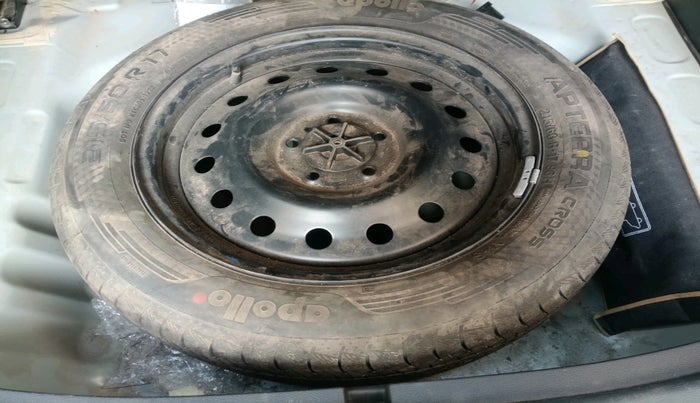 2023 Maruti Grand Vitara ALPHA SMART HYBRID, Petrol, Manual, 14,451 km, tyre