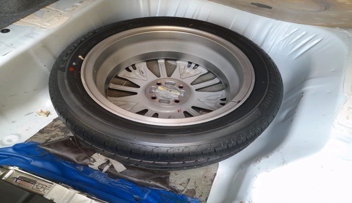 2019 Honda City 1.5L I-VTEC ZX CVT, Petrol, Automatic, 1,21,601 km, tyre