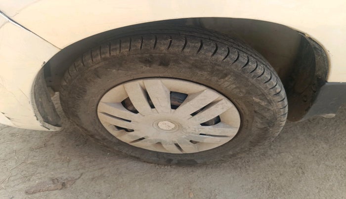 2013 Maruti Alto 800 LXI, Petrol, Manual, 1,13,813 km, tyre