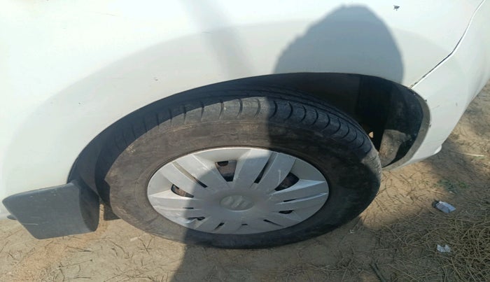 2013 Maruti Alto 800 LXI, Petrol, Manual, 1,13,813 km, tyre