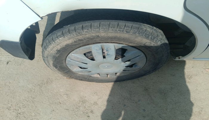 2013 Maruti Alto 800 LXI, Petrol, Manual, 1,13,813 km, tyre