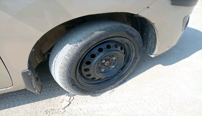 2014 Maruti Wagon R 1.0 VXI, Petrol, Manual, 91,797 km, tyre