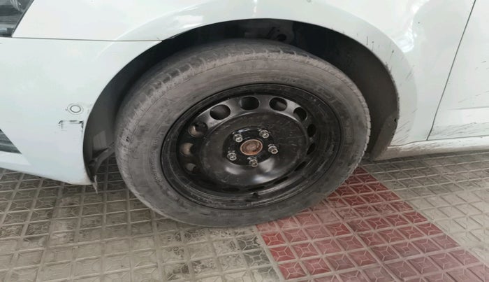 2018 Skoda Octavia L&K 1.8 TSI AT, Petrol, Automatic, 52,698 km, tyre