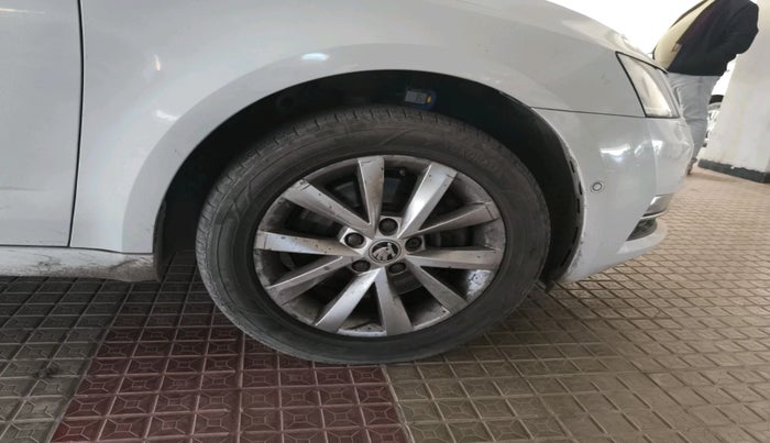 2018 Skoda Octavia L&K 1.8 TSI AT, Petrol, Automatic, 52,698 km, tyre