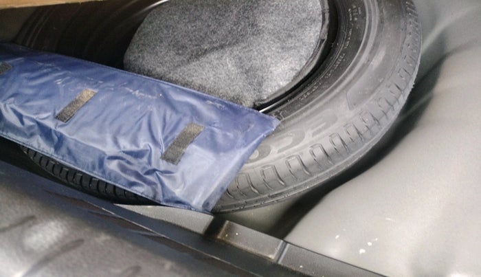 2022 Hyundai NEW I20 ASTA (O) 1.2 AT, Petrol, Automatic, 15,156 km, tyre