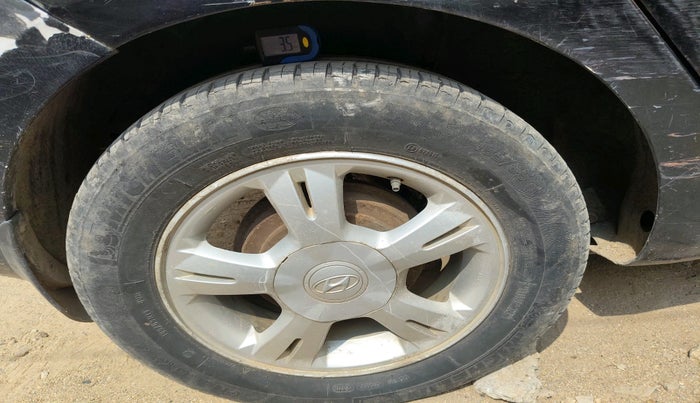 2011 Hyundai i20 ASTA 1.2, Petrol, Manual, 1,89,458 km, tyre