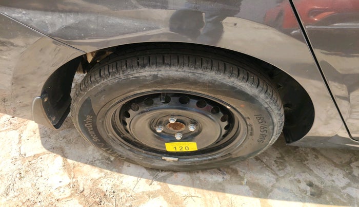 2018 Hyundai Verna 1.6 VTVT SX, Petrol, Manual, 55,592 km, tyre