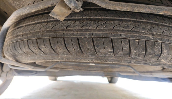 2024 Maruti XL6 ALPHA PLUS MT, Petrol, Manual, 16,493 km, tyre