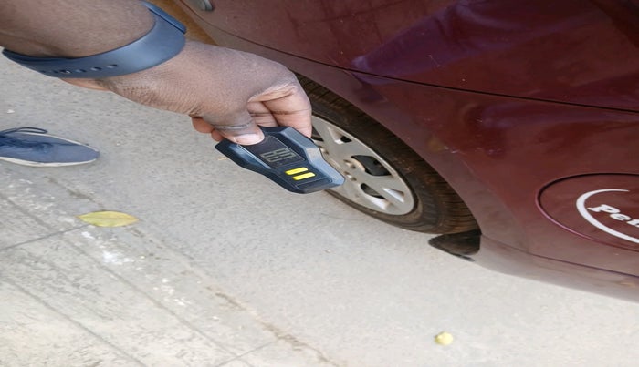 2015 Hyundai Grand i10 SPORTZ 1.2 KAPPA VTVT, Petrol, Manual, 1,00,490 km, tyre