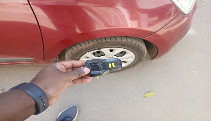 2015 Hyundai Grand i10 SPORTZ 1.2 KAPPA VTVT, Petrol, Manual, 1,00,490 km, tyre