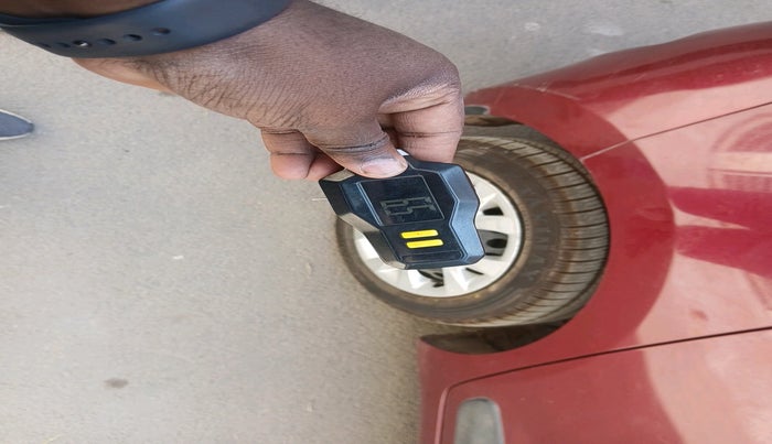 2015 Hyundai Grand i10 SPORTZ 1.2 KAPPA VTVT, Petrol, Manual, 1,00,490 km, tyre