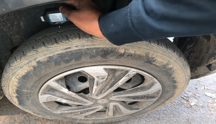 2017 Maruti Swift VDI, Diesel, Manual, 90,061 km, tyre