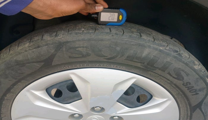 2017 Hyundai Creta E PLUS 1.6 PETROL, Petrol, Manual, 71,123 km, tyre