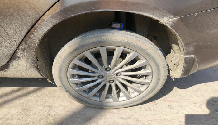 2016 Maruti Ciaz ZDI+ SHVS, Diesel, Manual, 1,79,621 km, tyre