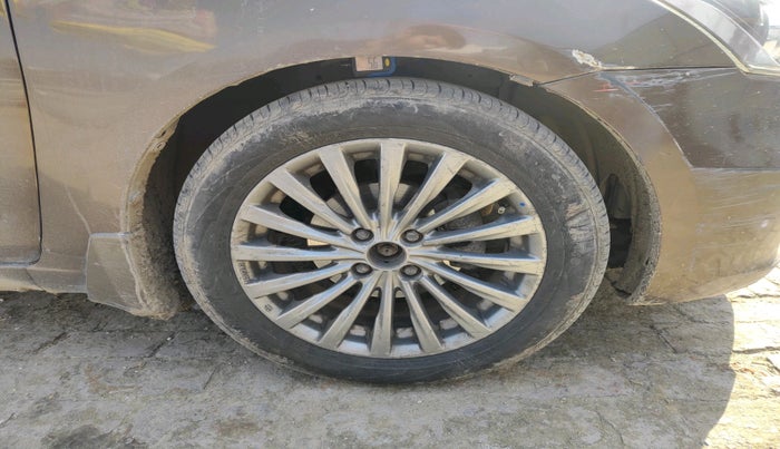 2016 Maruti Ciaz ZDI+ SHVS, Diesel, Manual, 1,79,621 km, tyre