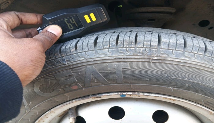 2012 Maruti Wagon R 1.0 LXI CNG, Petrol, Manual, 1,58,105 km, tyre