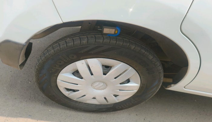 2016 Maruti Alto 800 VXI, Petrol, Manual, 99,105 km, tyre