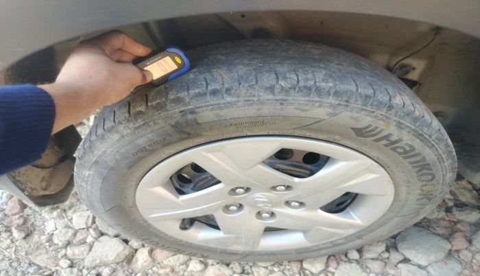 2020 Hyundai VENUE S+ 1.2, Petrol, Manual, 52,301 km, tyre