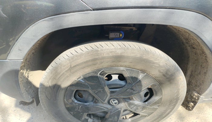 2025 Tata PUNCH PURE MT, Petrol, Manual, 10,528 km, tyre