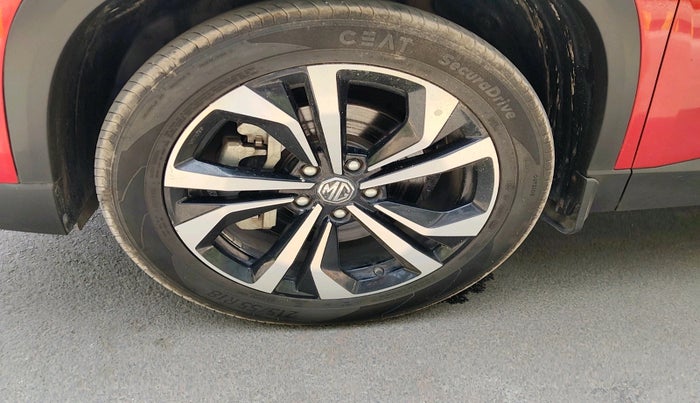 2024 MG HECTOR PLUS SHARP PRO 2.0 TURBO DIESEL 7 STR, Diesel, Manual, 18,151 km, tyre