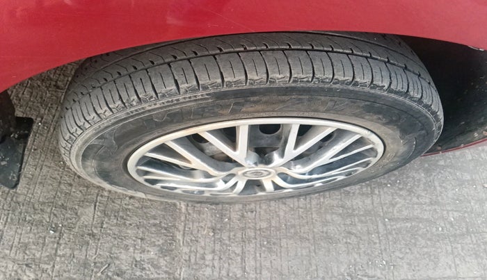 2015 Datsun Go T, Petrol, Manual, 1,03,519 km, tyre