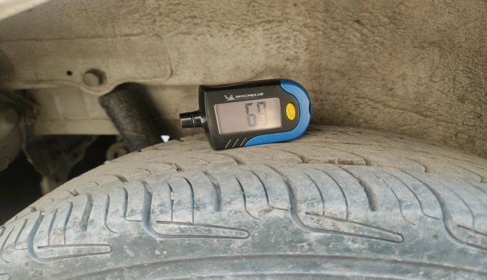 2011 Maruti Wagon R 1.0 VXI, Petrol, Manual, 1,00,905 km, tyre