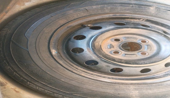 2011 Maruti Swift VDI, Diesel, Manual, 81,907 km, tyre