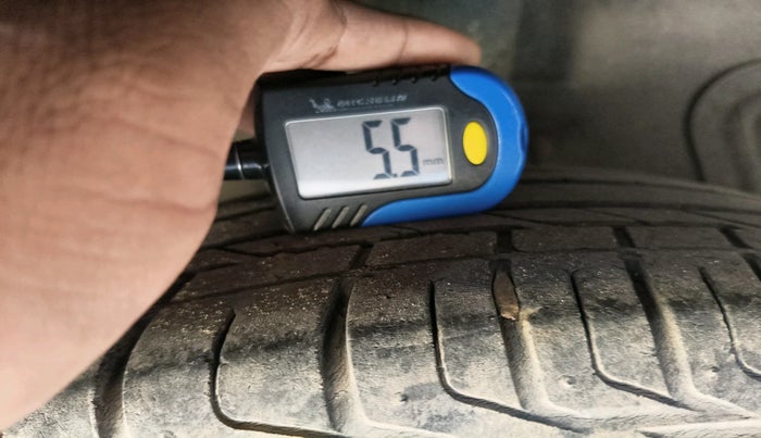 2021 Tata NEXON XZ PLUS PETROL, CNG, Manual, 1,00,965 km, tyre