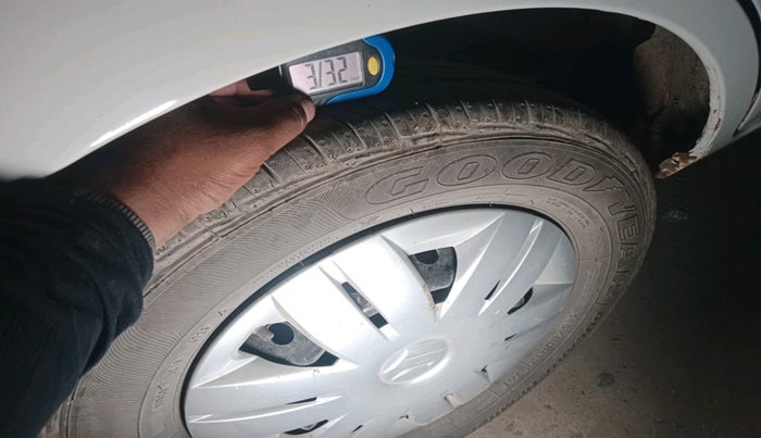 2020 Maruti Alto LXI, CNG, Manual, 95,534 km, tyre