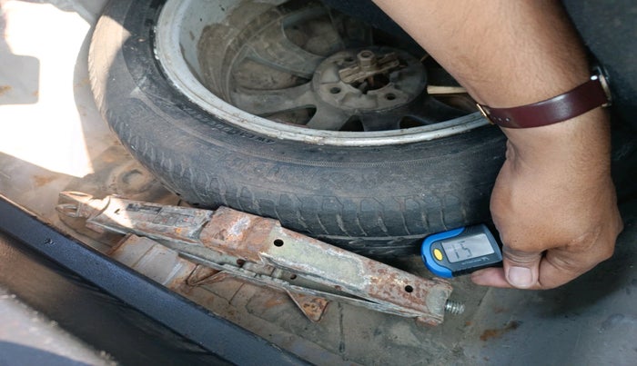 2011 Hyundai Verna FLUIDIC 1.6 CRDI SX OPT AT, Diesel, Automatic, 83,526 km, tyre