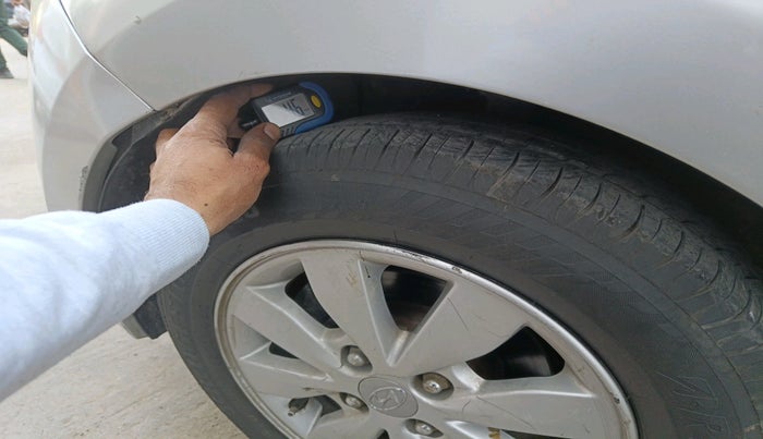 2014 Hyundai Xcent S (O) 1.2, Petrol, Manual, 1,05,000 km, tyre