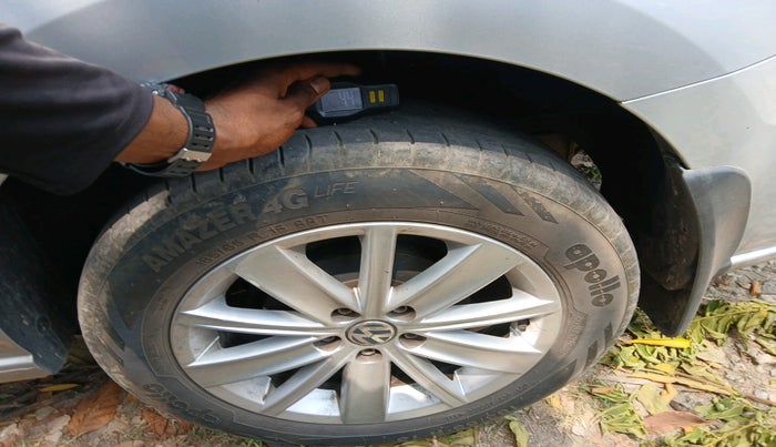 2016 Volkswagen Vento HIGHLINE 1.6 MPI, Petrol, Manual, 83,394 km, tyre