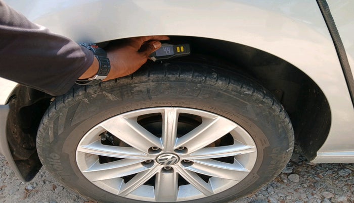 2016 Volkswagen Vento HIGHLINE 1.6 MPI, Petrol, Manual, 83,394 km, tyre