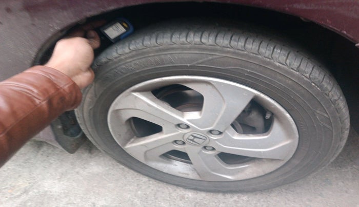 2016 Honda City 1.5L I-VTEC V MT, Petrol, Manual, 81,100 km, tyre