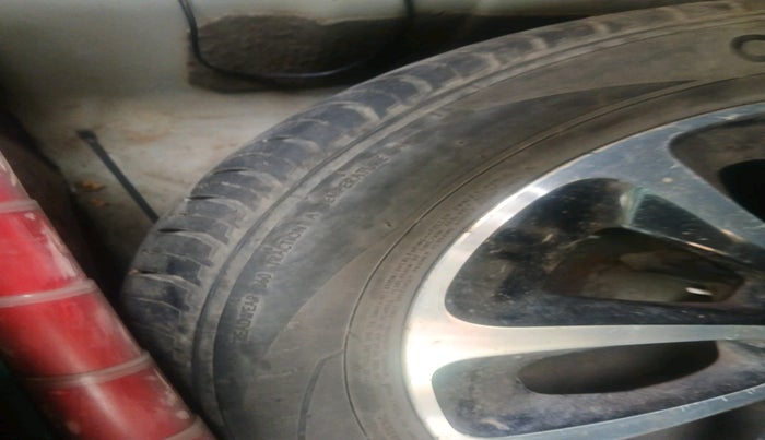 2018 Fiat URBAN CROSS EMOTION MULTIJET 1.3, Diesel, Manual, 96,089 km, tyre