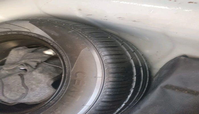 2018 Hyundai Verna 1.6 CRDI SX, Diesel, Manual, 59,259 km, tyre