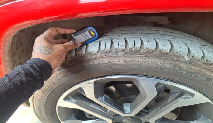 2022 Jeep Compass MODEL S (O) 1.4 PETROL DCT, Petrol, Automatic, 61,125 km, tyre