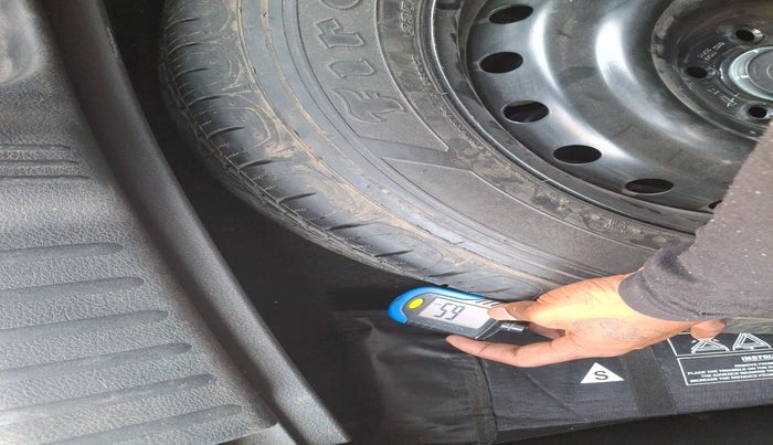 2022 Jeep Compass MODEL S (O) 1.4 PETROL DCT, Petrol, Automatic, 61,125 km, tyre