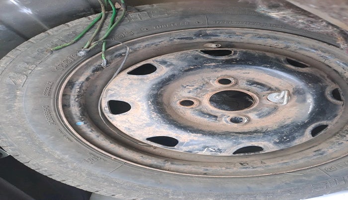 2016 Maruti Alto K10 VXI, Petrol, Manual, 1,06,037 km, tyre