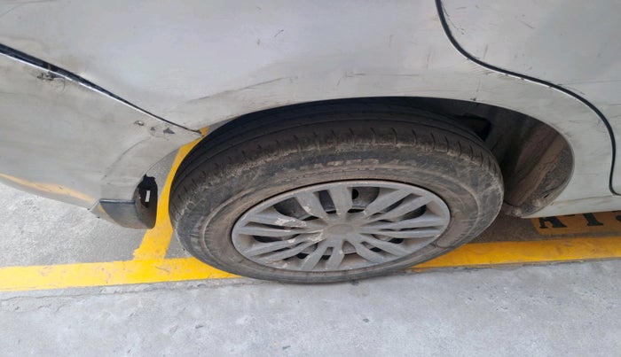 2012 Maruti Swift Dzire VXI, Petrol, Manual, 1,49,860 km, tyre