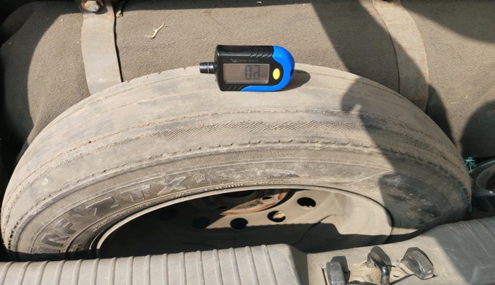 2012 Hyundai i10 MAGNA 1.2, Petrol, Manual, 1,04,090 km, tyre