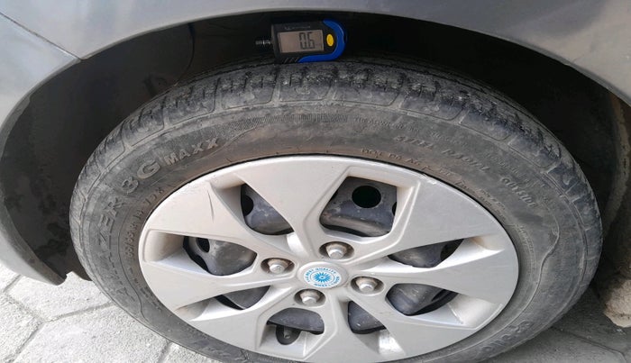 2016 Hyundai Grand i10 SPORTZ 1.2 KAPPA VTVT, Petrol, Manual, 59,111 km, tyre