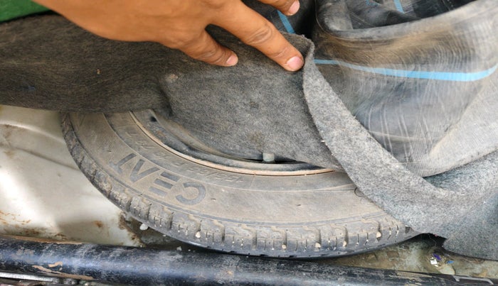 2011 Maruti Alto K10 VXI, Petrol, Manual, 58,467 km, tyre