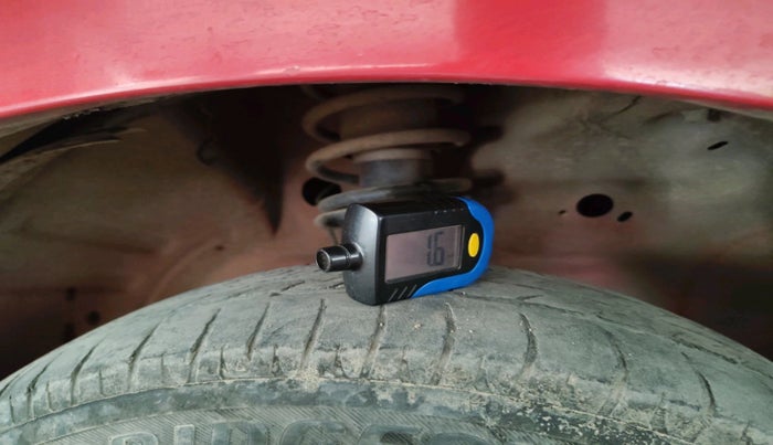 2014 Maruti Wagon R 1.0 VXI, Petrol, Manual, 80,356 km, tyre