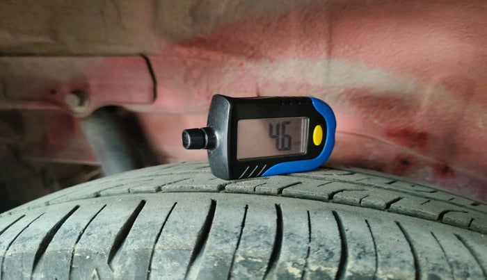 2014 Maruti Wagon R 1.0 VXI, Petrol, Manual, 80,356 km, tyre