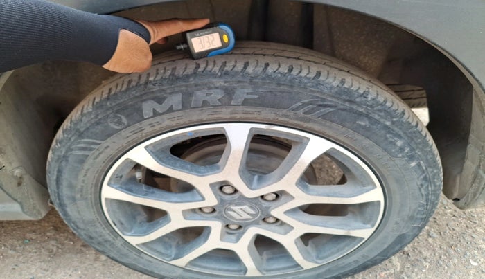 2022 Maruti XL6 ALPHA MT, Petrol, Manual, 67,204 km, tyre