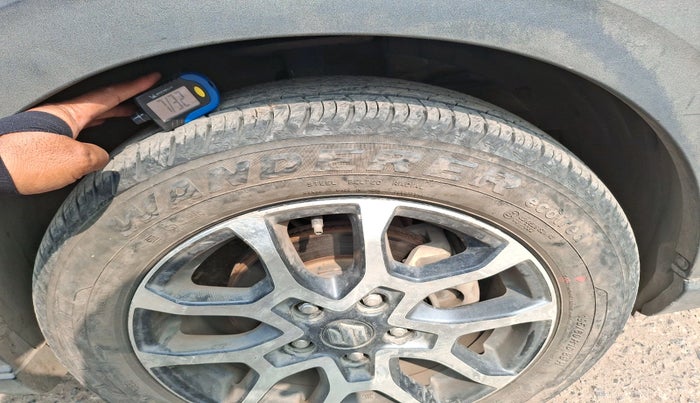 2022 Maruti XL6 ALPHA MT, Petrol, Manual, 67,204 km, tyre